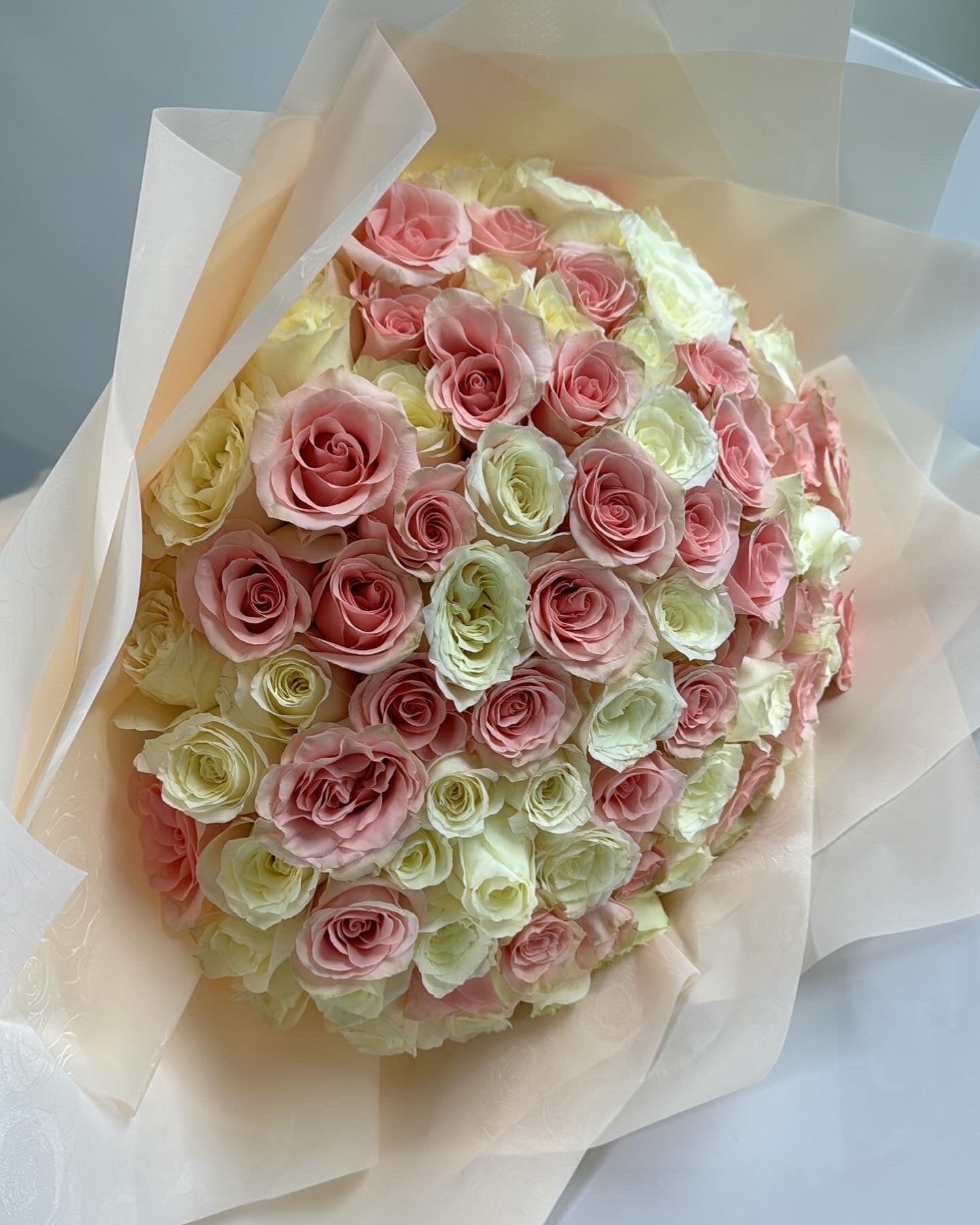 100 Fresh Rose Bouquet